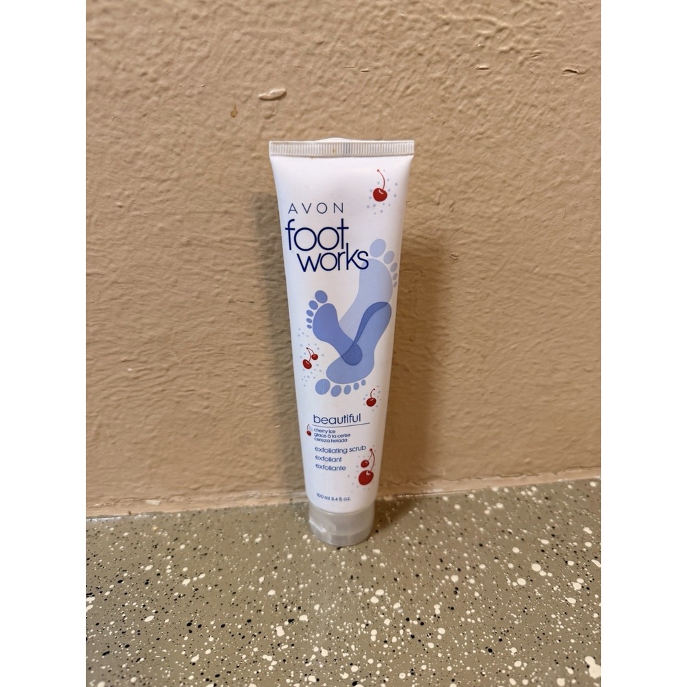 Avon Foot Works Beautiful Cherry Ice Exfoliating Scrub 3.4 oz.